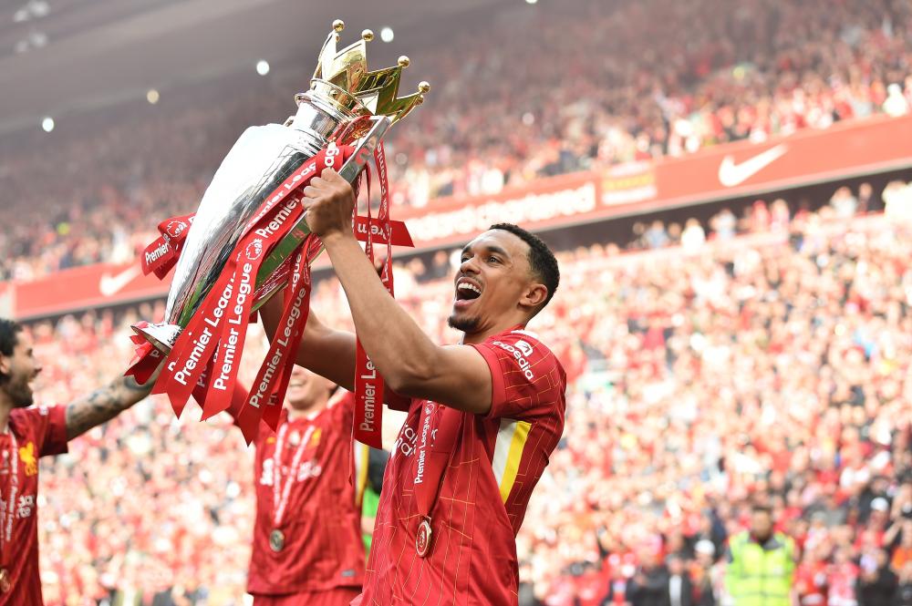 首尔外援后卫亚赞：能够限制住费利佩并不是我一个人的功劳