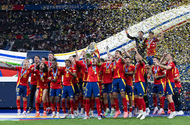 快船上次单月输13场是10年3月，那年他们最终只有29胜53负